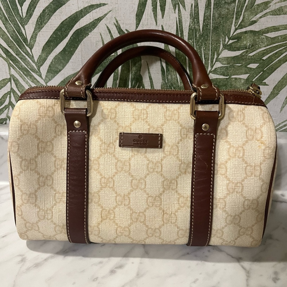 Gucci GG Supreme Small Handbag
